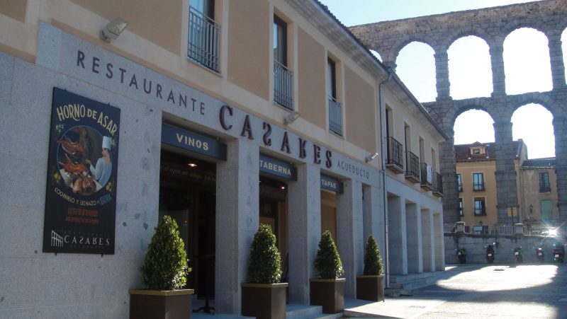 Fachada Restaurante Casares